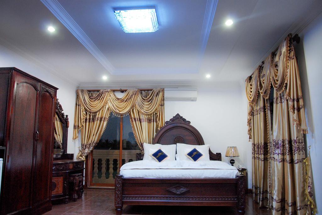 Emerald Bb Battambang Hotel Exterior photo